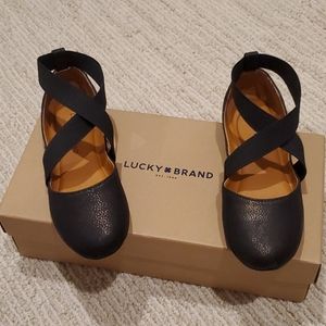 Girls black ballerina flats